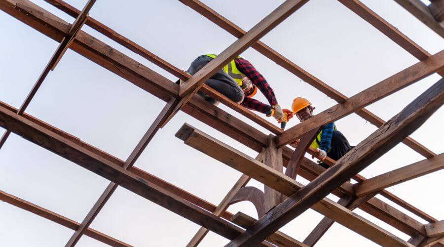 Expert tile roof repair services in Wamsutter, WY